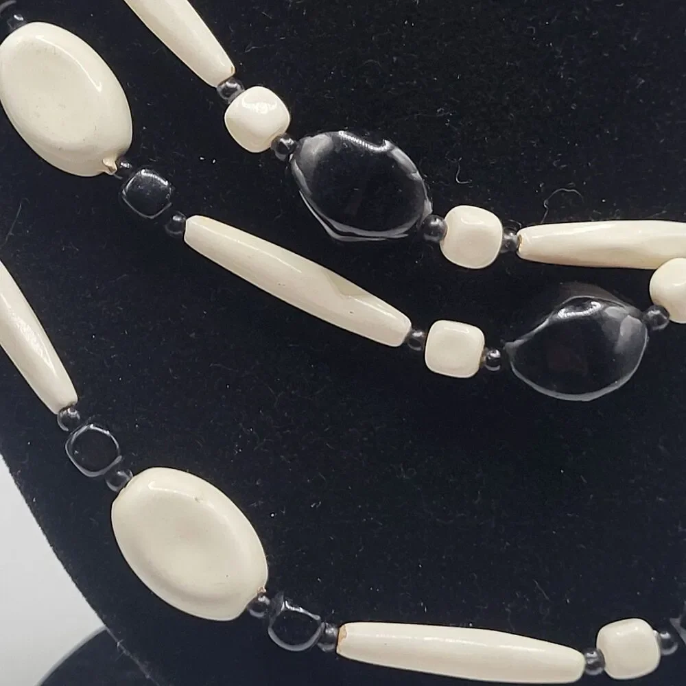 Vintage 70s Extra Long Strand Black White Beaded Necklace 53in